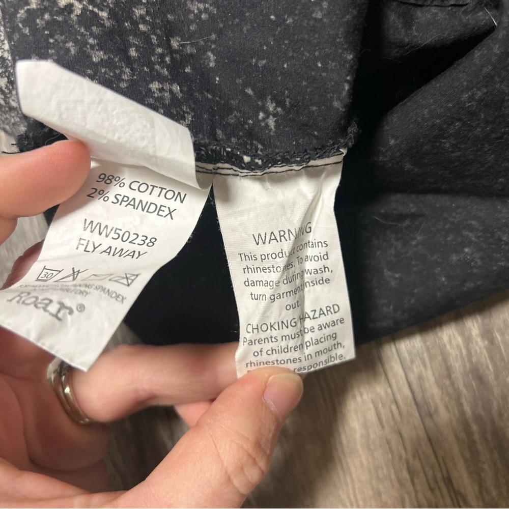 Roar Black and Gray Patterned Button Down Shirt - image 8